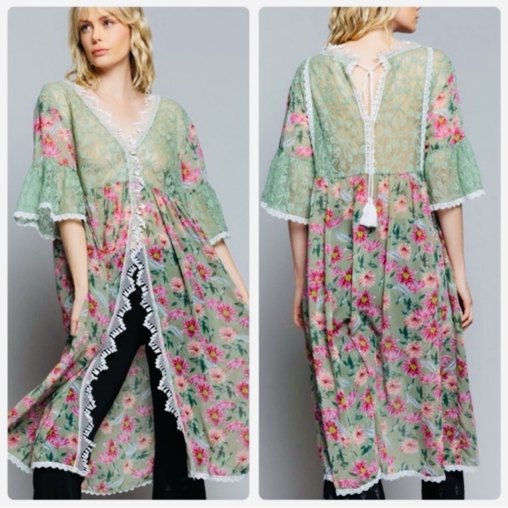 POL Lace Trim Kimono in Green and Pink